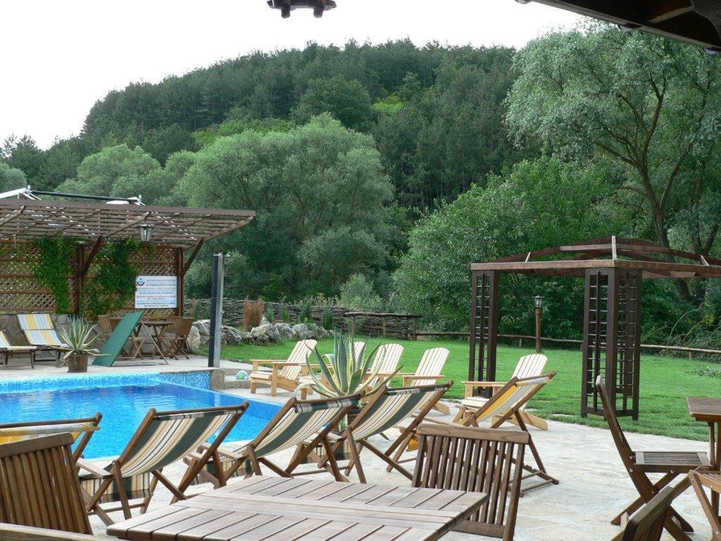 Complex Barite Hotel Chernevo ภายนอก รูปภาพ